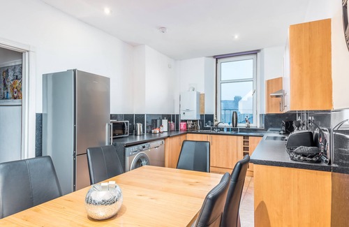 Broughty Ferry Apartment | Claymore Apartment, Brook Street, central Broughty Ferry, Dundee