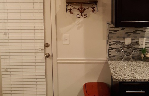 Lithonia House | Clean and a well kept 3 bedroom 2.5 bath townhouse in a great neighborhood