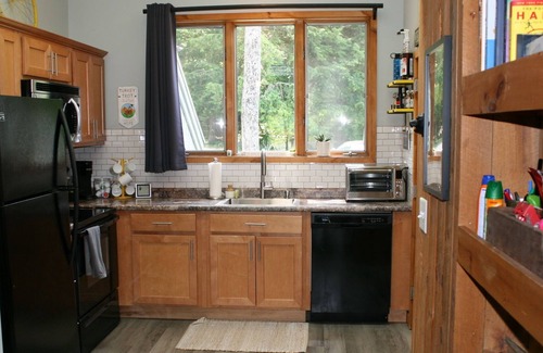 East Burke Condo | Clean and Comfortable Burke Mountain Condo. Ski / Bike / Hike