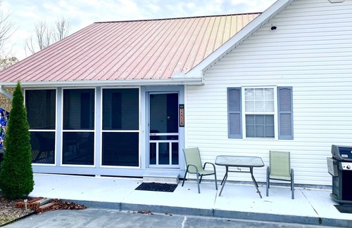 Trenton Condo | Clean and Comfy - 2 bedroom duplexEnjoy some Rural Relaxation
