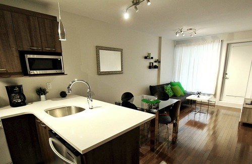 Maisonneuve Condo | Clean and cozy 2 bedroom apartment next to the Olympic Stadium