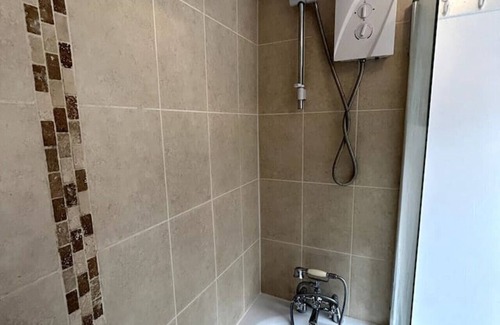 Stoke-on-Trent House | Clean Budget Accommodation