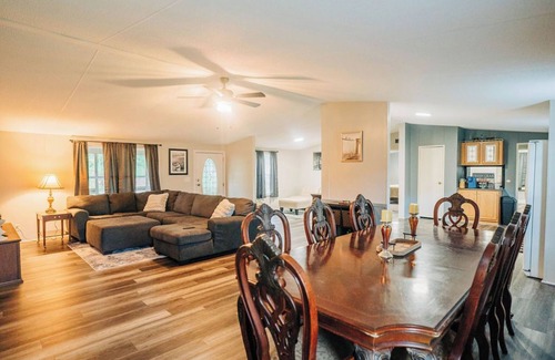 Ruffin House | Clean, charming, and spacious 3-bedroom house in Walterboro with WiFi and AC