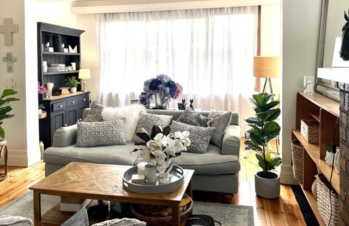 Caulfield North House | Clean, Comfortable, Spacious two bedroom