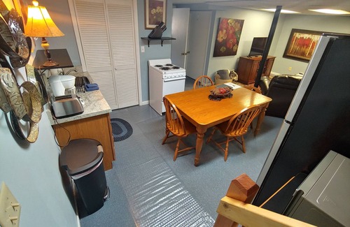 Johnson City House | Clean, Cozy, & Convenient SEASONAL SPECIAL