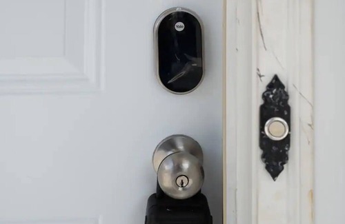Poughkeepsie Apartment | Clean Escape|Centrally Located|Private Parking