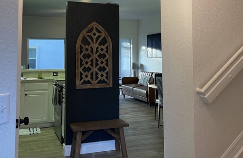 Heritage Palms Condo | Clean, Quiet, Close to beach, Heated pool & covered Lanai with attached garage