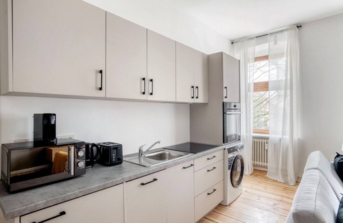 Steglitz Apartment | Clean Steglitz 1BR, nr Schlossstraße, by Blueground