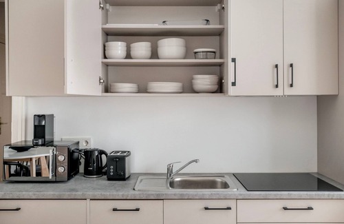 Steglitz Apartment | Clean Steglitz 1BR, nr Schlossstraße, by Blueground
