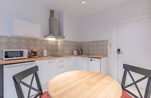 La Petxina Apartment | ❈Clean & Tranquil Apartment close to City Centre❈