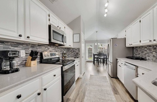 Coppell House | Clean, Updated, Comfortable, and Quiet Space!