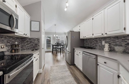 Coppell House | Clean, Updated, Comfortable, and Quiet Space!