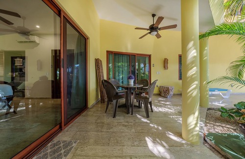 Colonia Salina Chica Villa | Clean, upscale, adult-only villas at Isla Retreats in a tropical oasis!