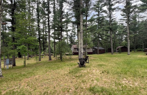 Black River Falls Cabin | Clear Creek Cabin- 10 acres of privacy, Pond, Creek, Pet Friendly