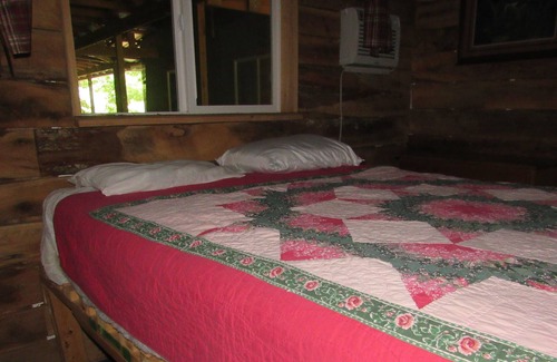 Ozone Cabin | Clear View Retreat: Family Cabin #1
