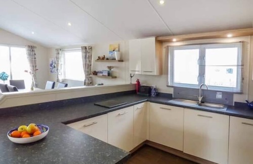Borth Cottage | CLEARVIEW LODGE, family friendly, luxury holiday cottage in Borth