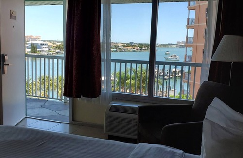 Clearwater Beach Hotel | Clearwater Beach Hotel
