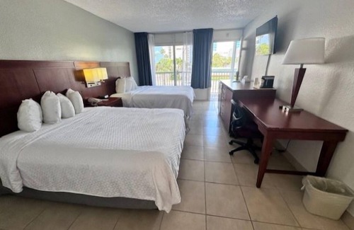 Clearwater Beach Hotel | Clearwater Beach Hotel