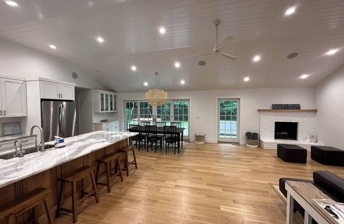 Clearwater Beach House | Clearwater Beach Retreat - Perfect Family Beach House That Sleeps Six