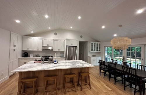 Clearwater Beach House | Clearwater Beach Retreat - Perfect Family Beach House That Sleeps Six
