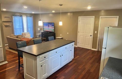 Northport House | Clearwater Loop Thirteen miles from University of Alabama.