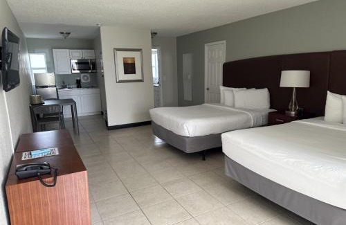 Clearwater Beach Hotel | Clearwater Suites