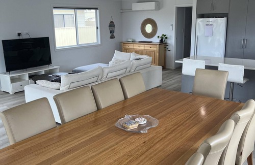 Warrenben House | Clearwaters - Single story, 4-bedroom holiday home
