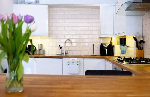 London Borough of Bromley Apartment | Cleave House - Stylish & Chic 3 Bed House Mins From Central London