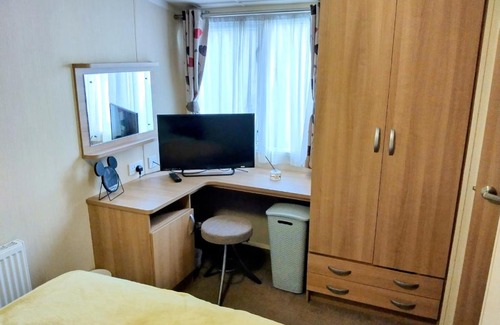 Grimsby Resort | Cleethorpes Beach Haven - Broadland Drive