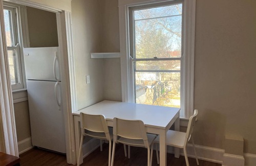 Norwood House | Cleneay #2, Private 3 Bed near Xavier & Downton