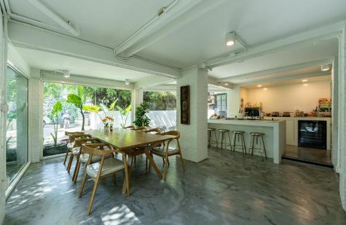 Chiang Mai Villa | CLEOPATRA POOL VILLA I Prime Location - Near The Famous Night Bazzar, 5 Minutes from the old city I Daily Housekeeping