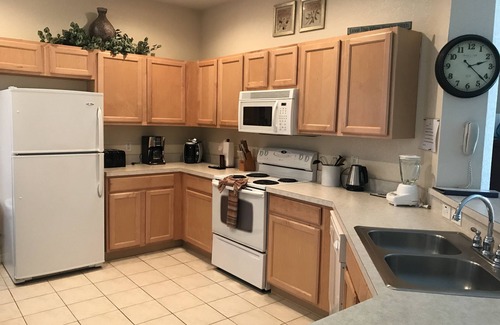 Four Corners House | Clermont Area Vacation Homes by Shine FM
