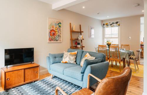 Lewes House | Cleve Cottage by inspirestays-com