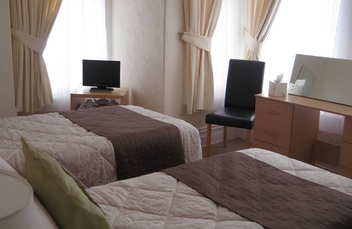 Roundham Hotel | Cleve Court Hotel