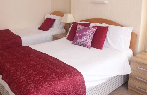 Roundham Hotel | Cleve Court Hotel