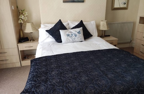 Roundham Hotel | Cleve Court Hotel