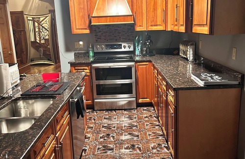 Hough House | Cleveland Clinic, Downtown, Football Season, Hospitals, Free parking