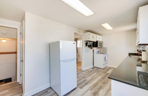 Cleveland Cottage | Cleveland Home w/Fenced Yard ~ 10 Mi to Downtown!