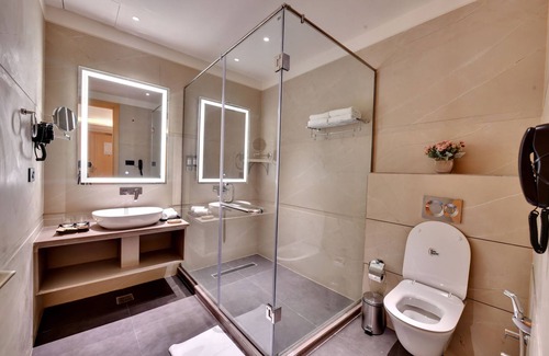 Ranjit Avenue Hotel | Click Collection Amritsar