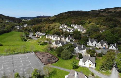 Clifden House | Clifden Charm ,3 Bedrooms , 4 Beds,2 Bathrooms