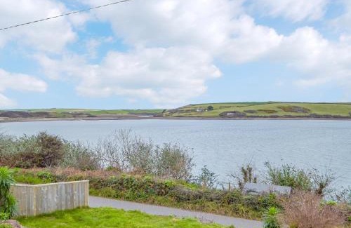 St Brides House | Cliff Cottage - Uk43207