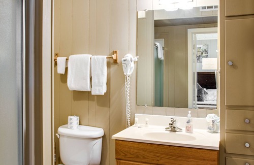 Blowing Rock Hotel | Cliff Dwellers Inn