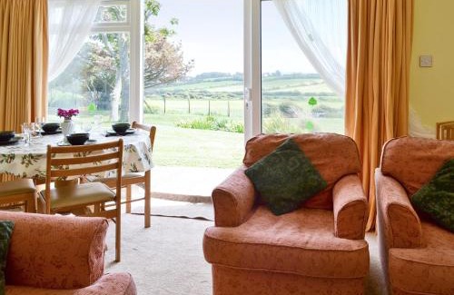 Freshwater House | Cliff End