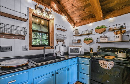 Townsend Cabin | Cliff Haven