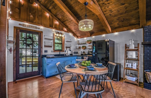 Townsend Cabin | Cliff Haven