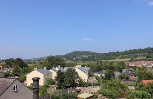 Seaton Apartment | Cliff View