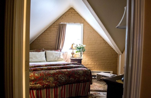 Ohio City Bed & Breakfast | Clifford House Private Home Bed & Breakfast
