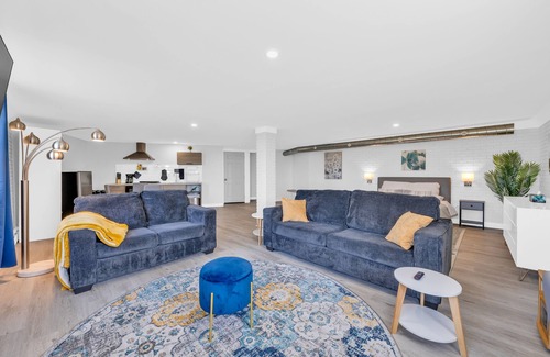Leamington Apartment | Cliffside Suite #3 - Seacliff Beach Suites