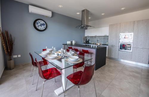 Mellieħa Heights Apartment | Clifftop Modern Apartment