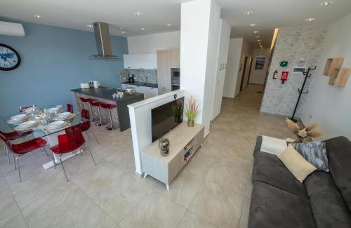 Mellieħa Heights Apartment | Clifftop Modern Apartment